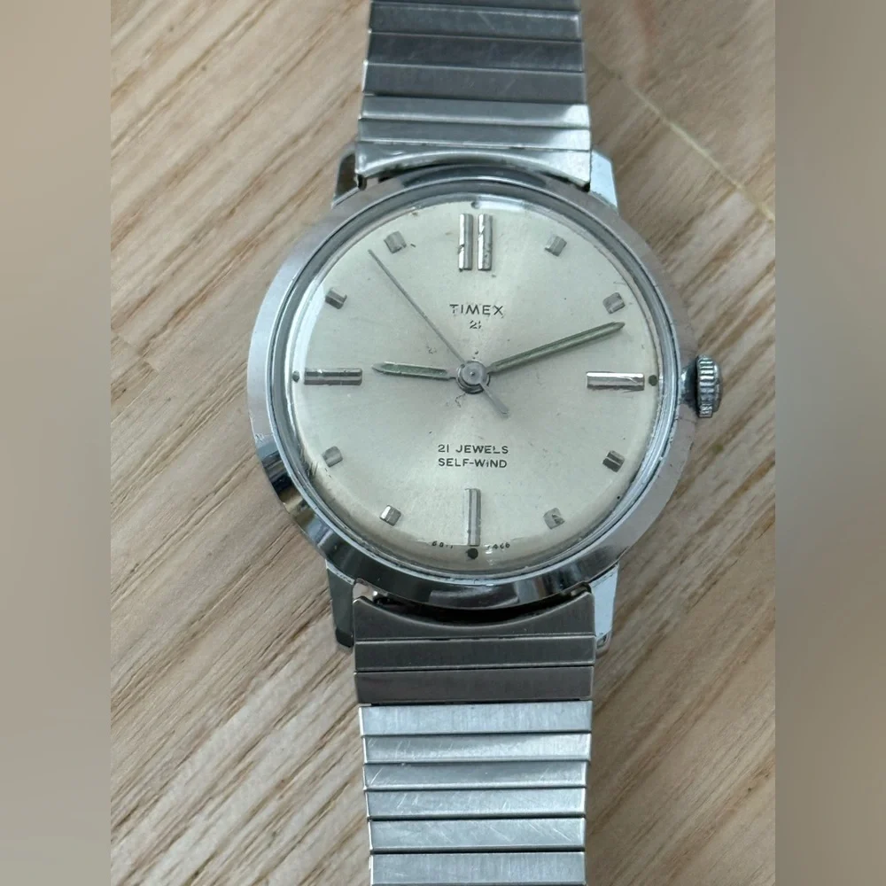 Timex 1968 Prestige 21 Jewels Self-Winding Vintage Watch Stainless Bracelet